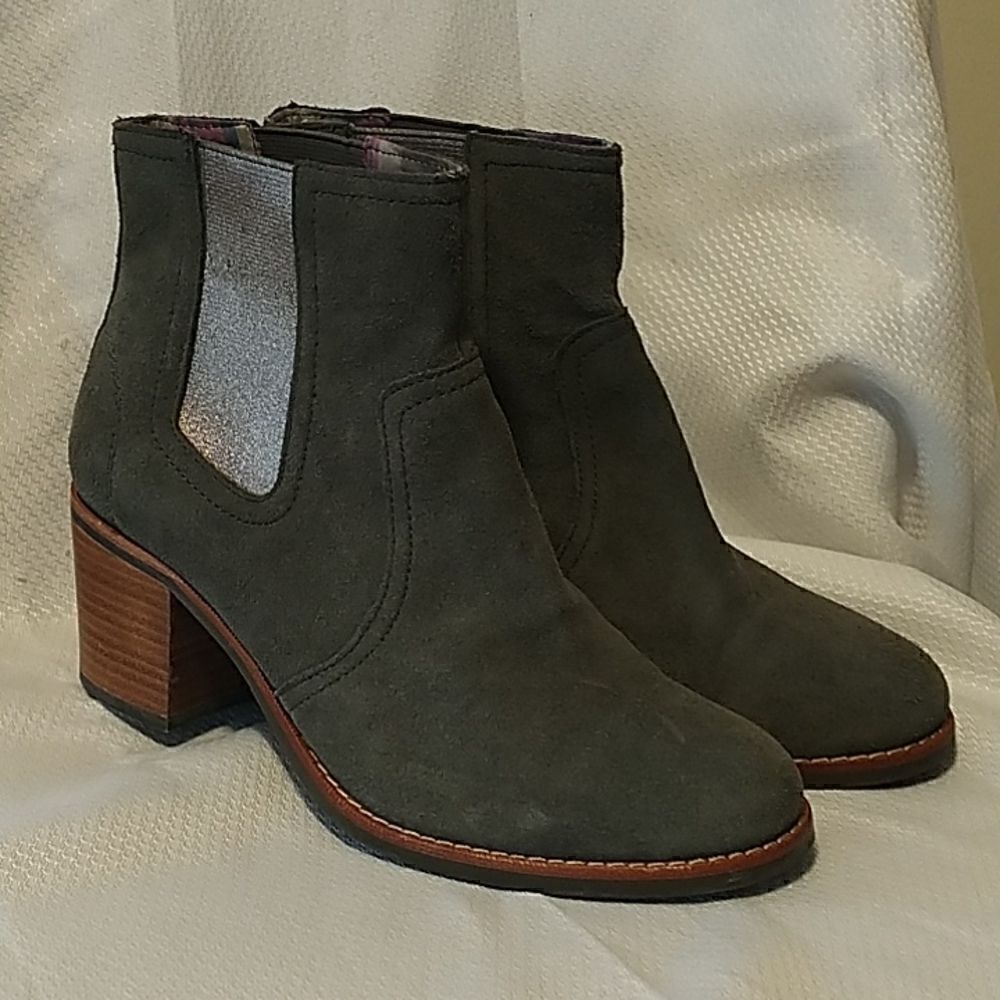 Sperry Top Sider Chelsea gray suede boots booties size 8.5
